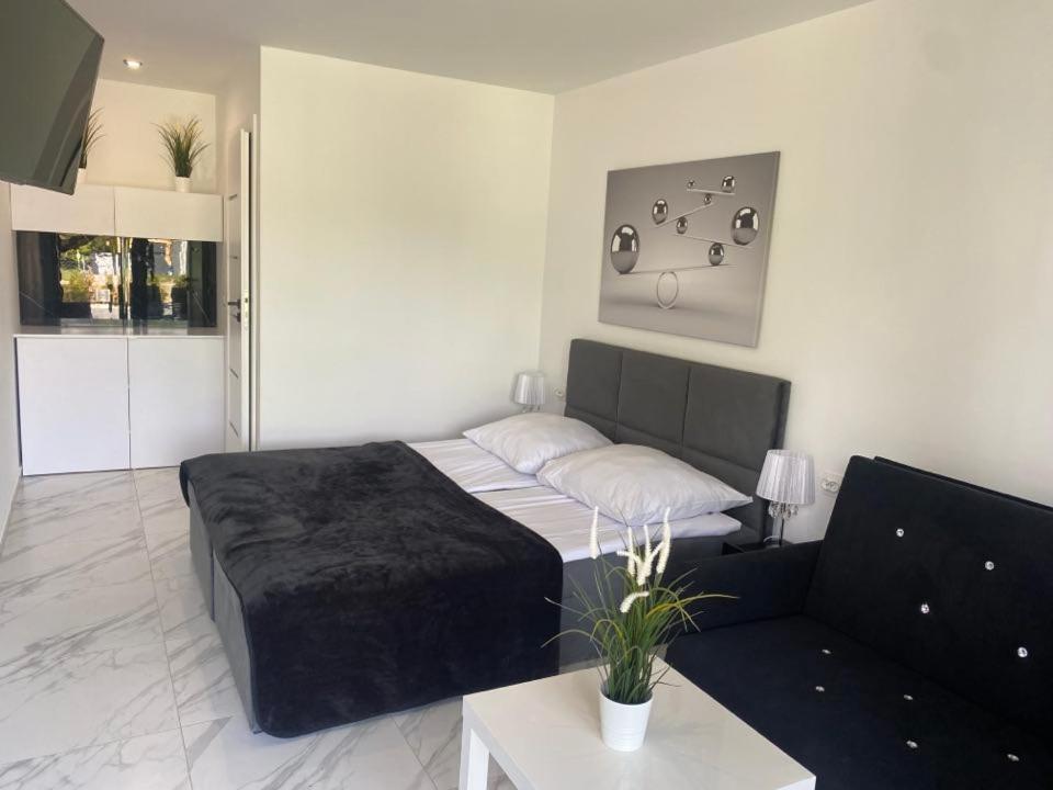 Domki Black Pearl Mielno Basen Sauna Jacuzzi Exteriér fotografie