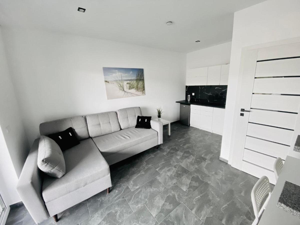 Domki Black Pearl Mielno Basen Sauna Jacuzzi Exteriér fotografie