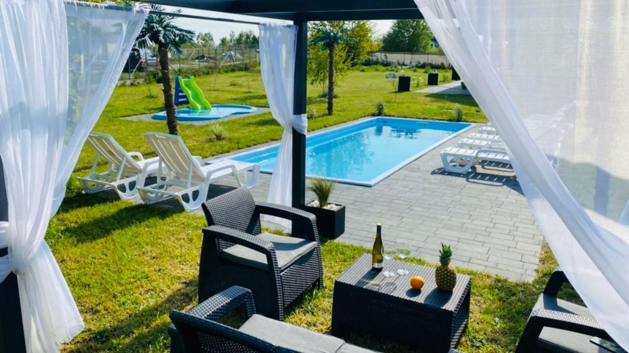 Domki Black Pearl Mielno Basen Sauna Jacuzzi Exteriér fotografie